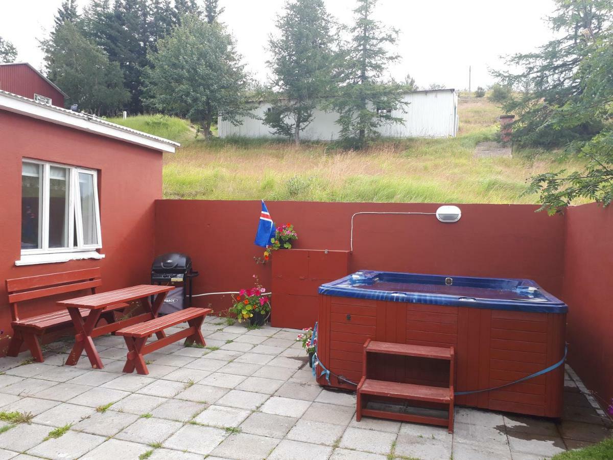 Brunalaug Guesthouse - Holiday Home Eyjafjaroarsveit Exterior photo